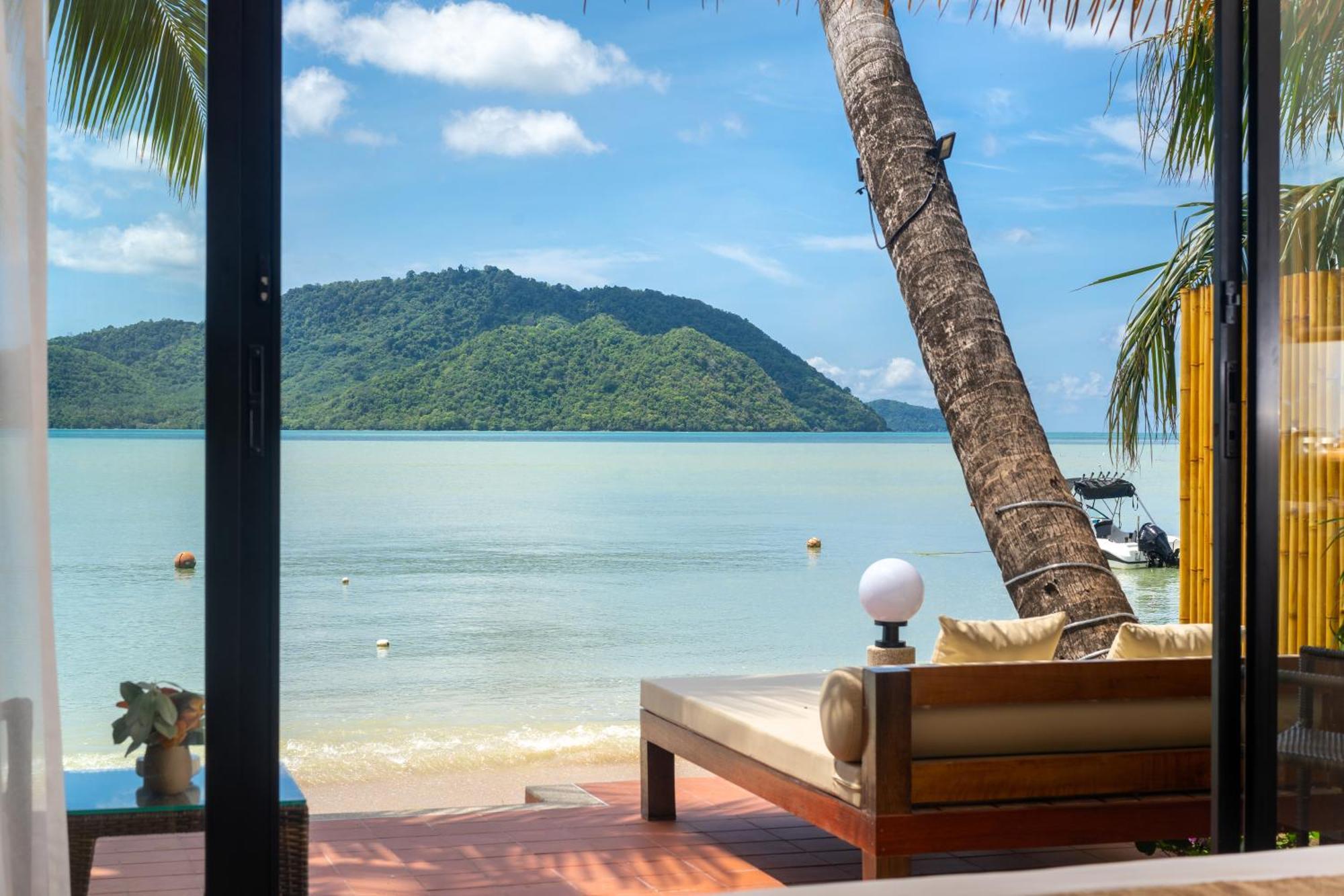 Friendship Beach Resort & Atmanjai Wellness Centre Rawai Extérieur photo