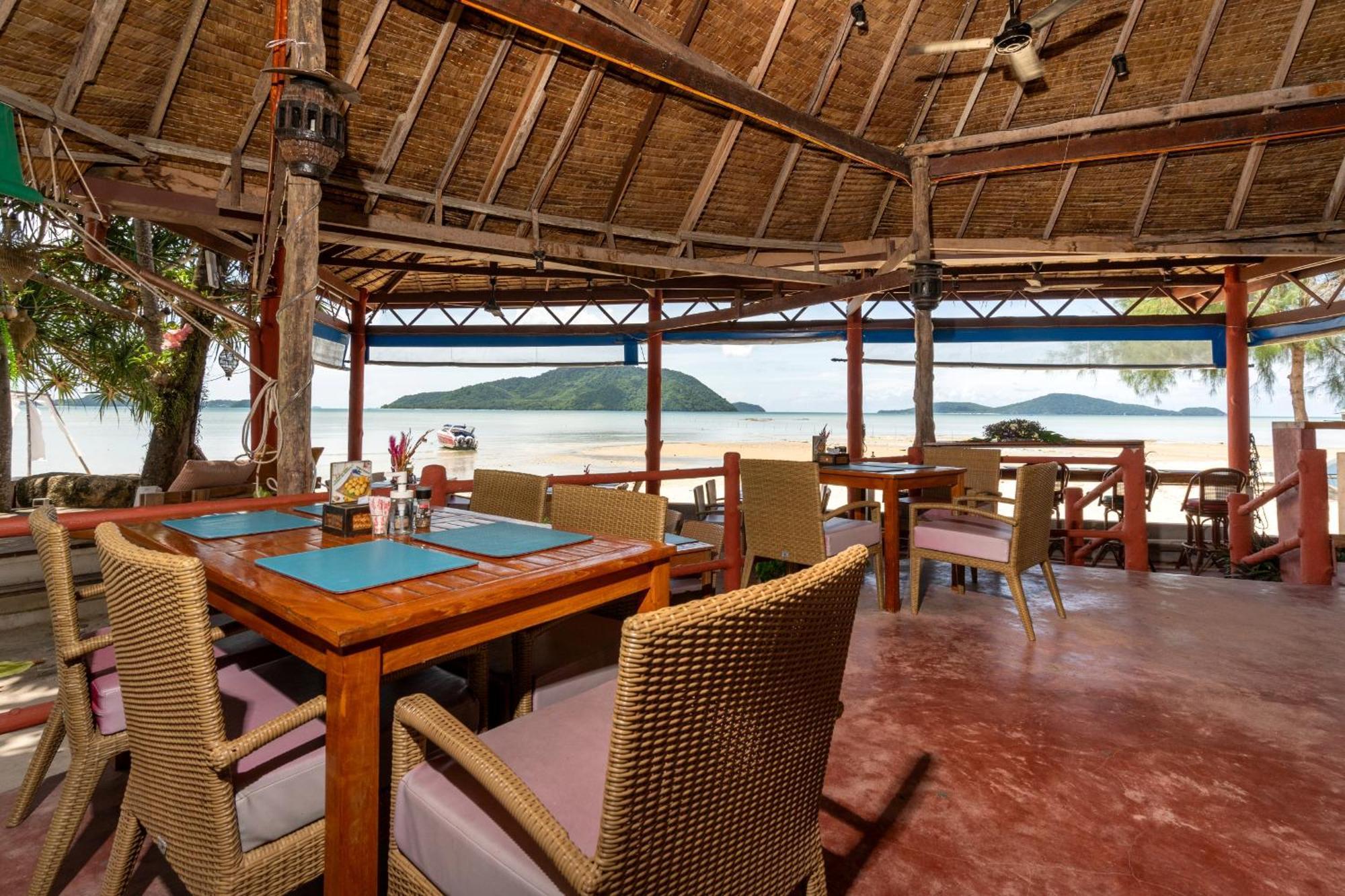 Friendship Beach Resort & Atmanjai Wellness Centre Rawai Extérieur photo
