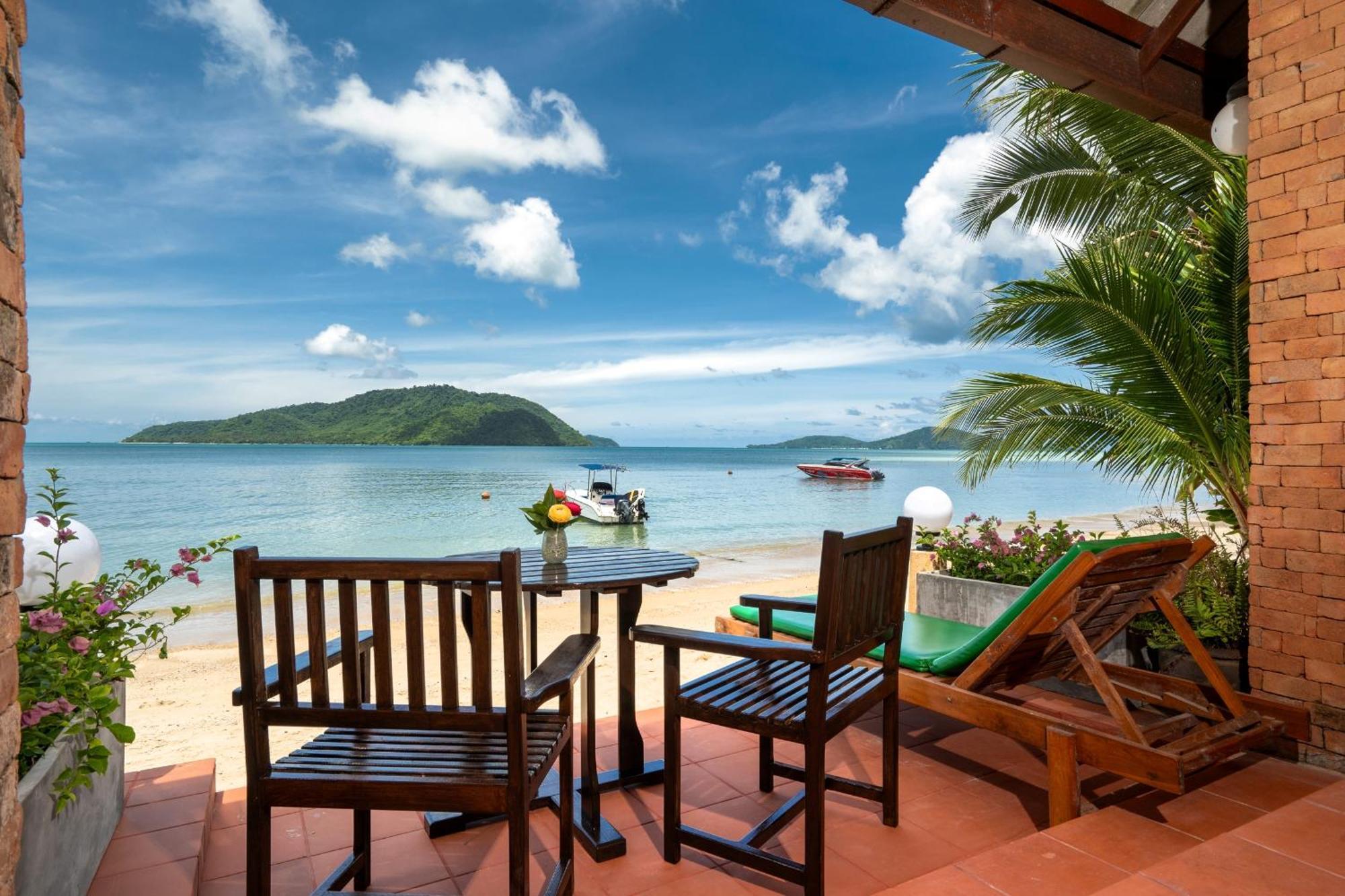 Friendship Beach Resort & Atmanjai Wellness Centre Rawai Extérieur photo