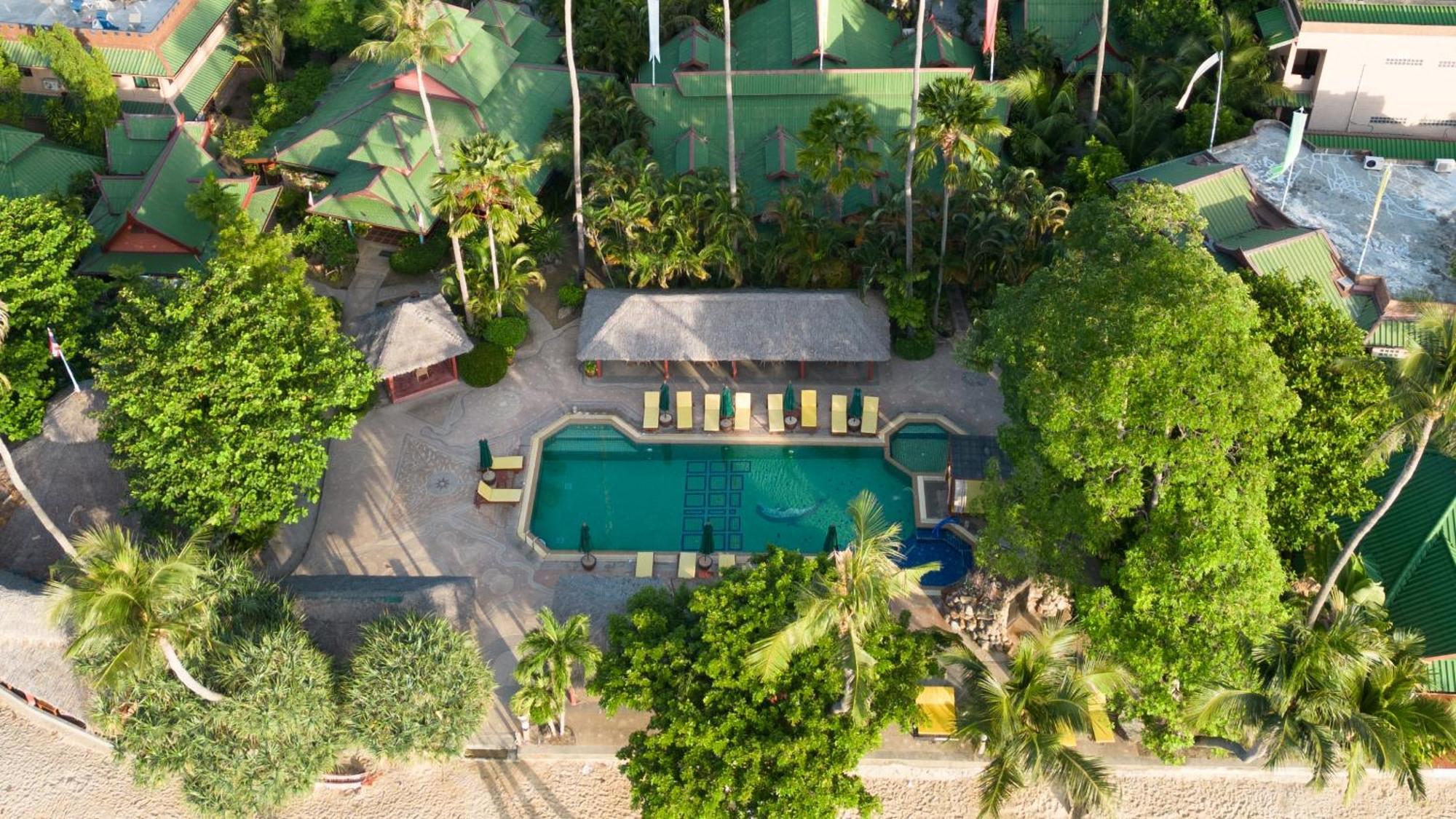 Friendship Beach Resort & Atmanjai Wellness Centre Rawai Extérieur photo