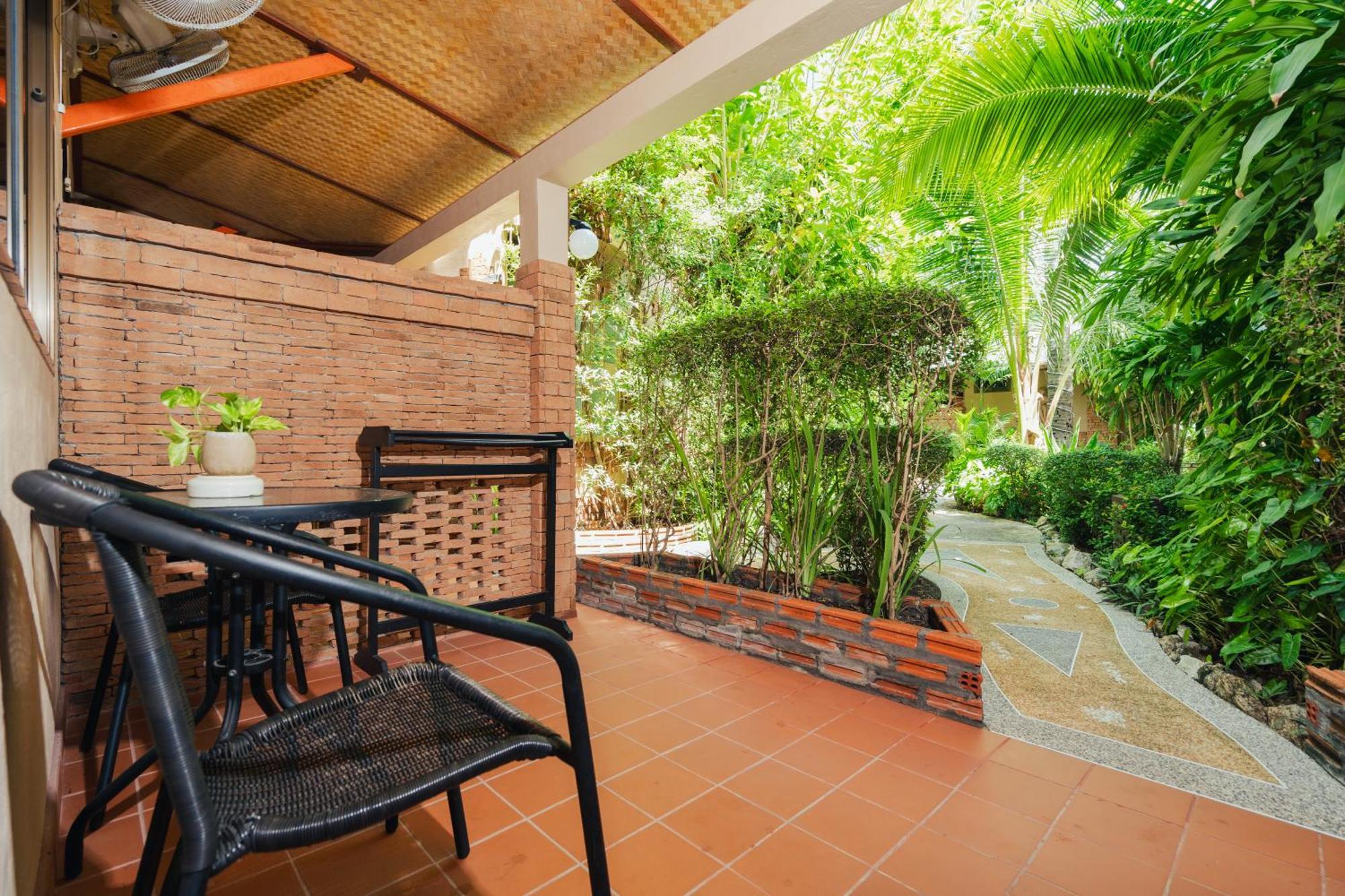 Friendship Beach Resort & Atmanjai Wellness Centre Rawai Extérieur photo