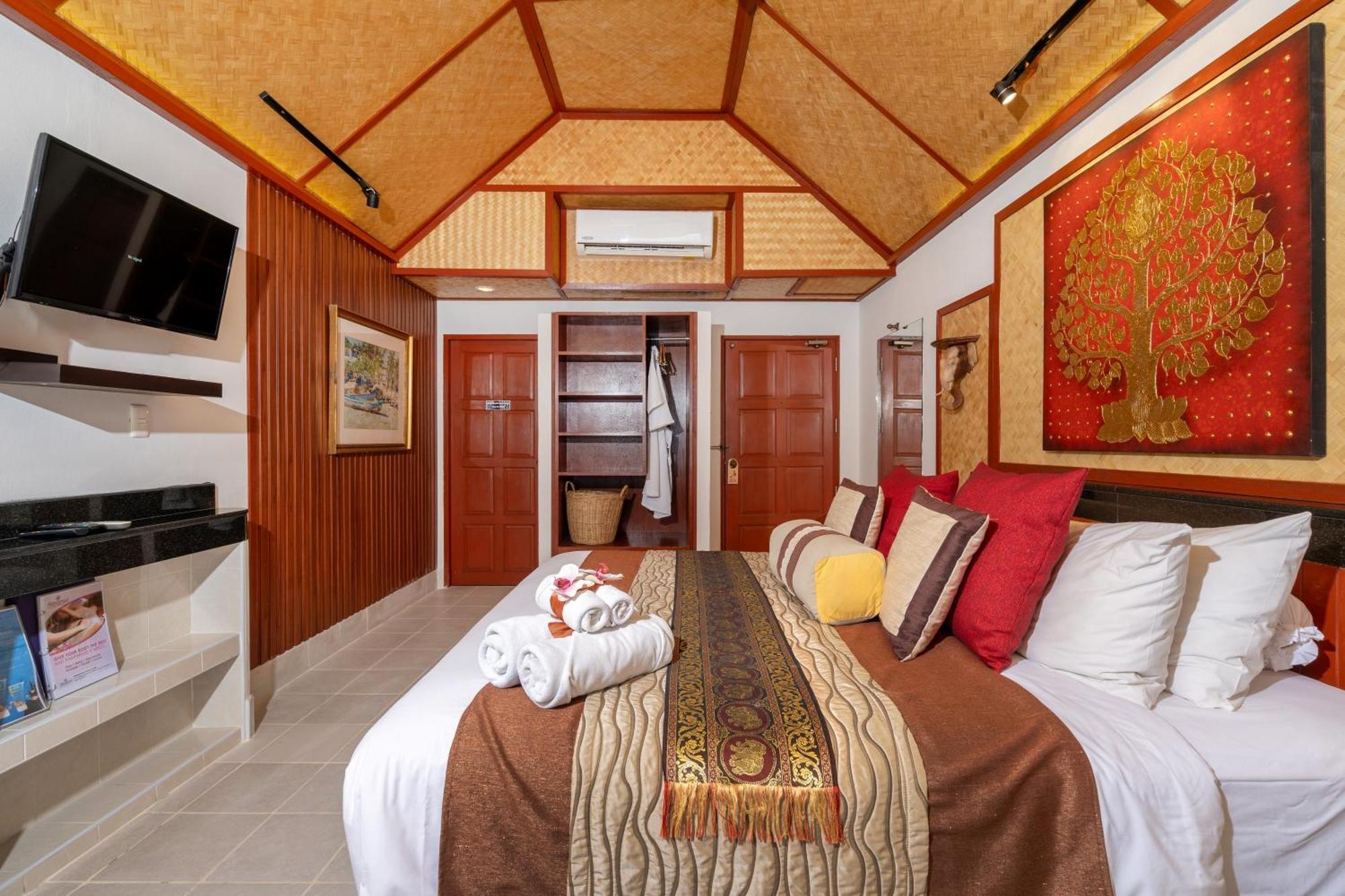 Friendship Beach Resort & Atmanjai Wellness Centre Rawai Chambre photo