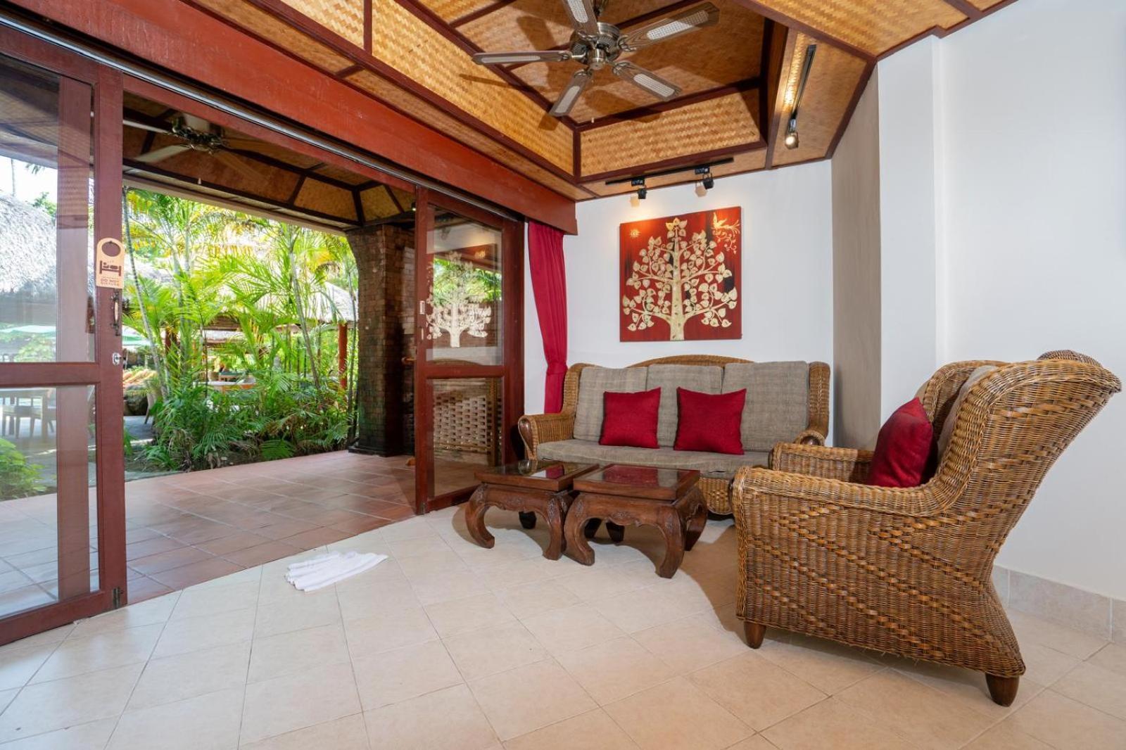 Friendship Beach Resort & Atmanjai Wellness Centre Rawai Chambre photo