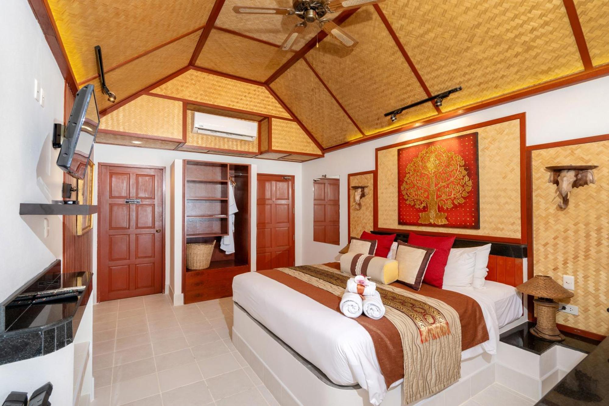 Friendship Beach Resort & Atmanjai Wellness Centre Rawai Chambre photo