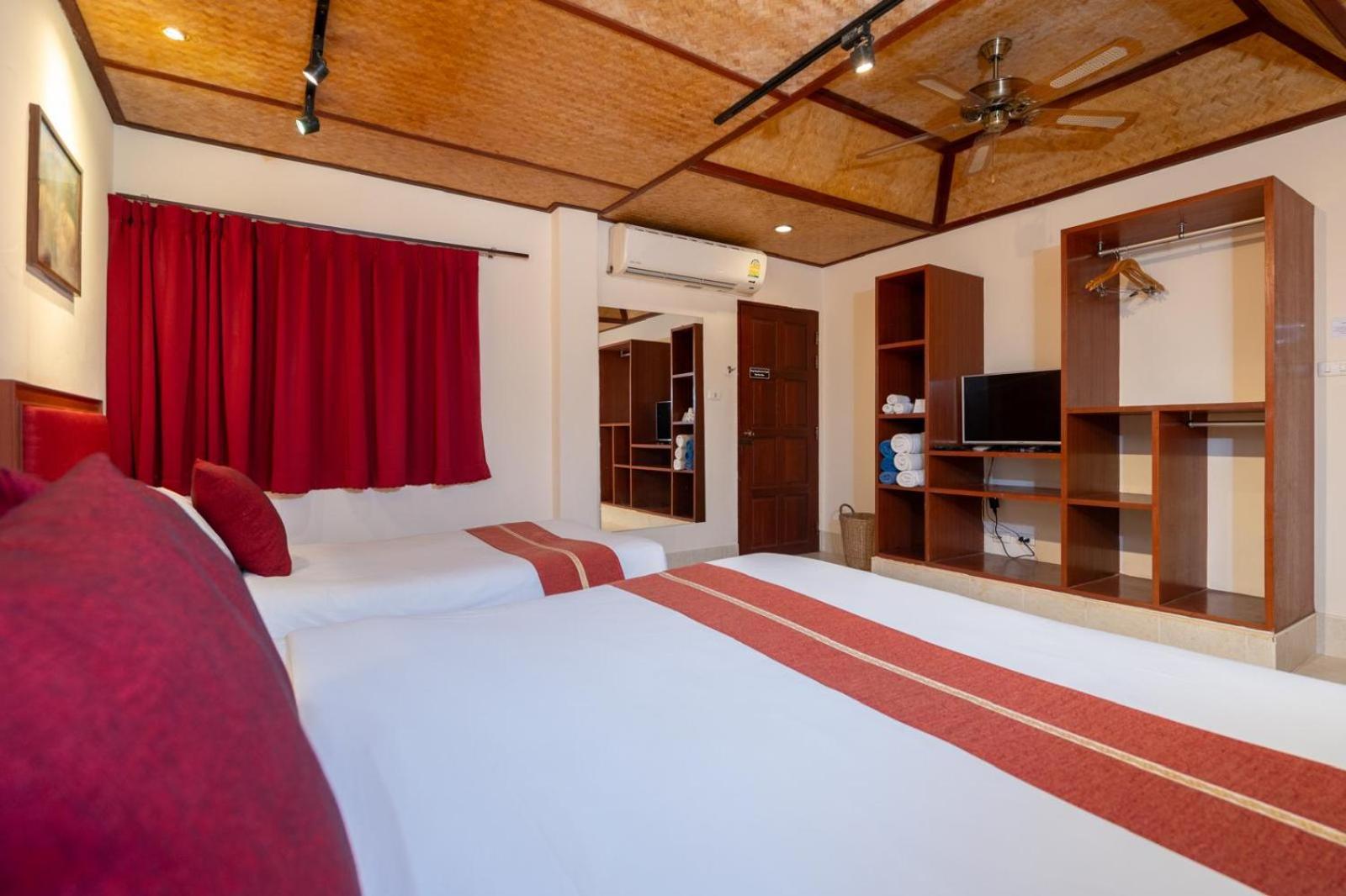 Friendship Beach Resort & Atmanjai Wellness Centre Rawai Chambre photo